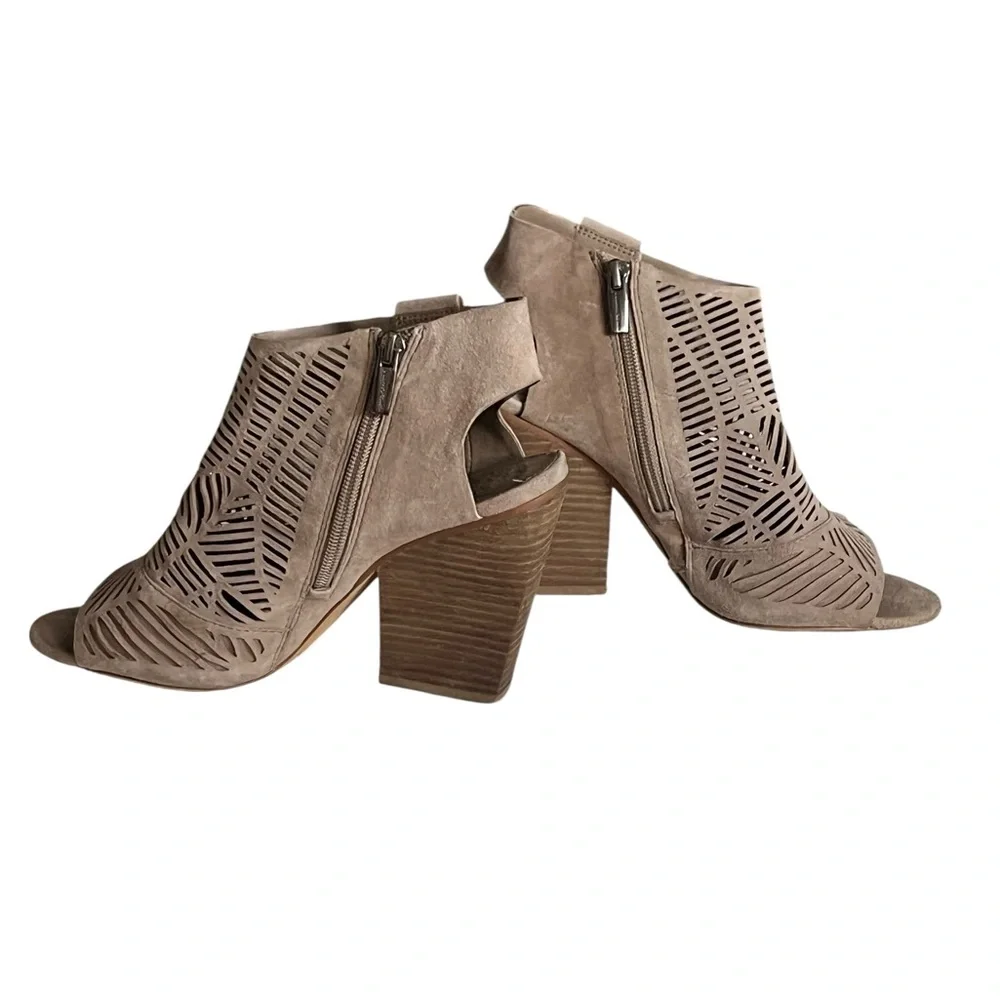 Vince Camuto Kimora Peep Toe Booties Taupe Cutout Heels 9